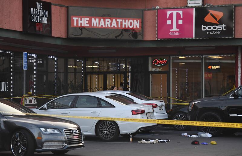 Sparato il rapper americano Nipsey Hussle. Panico a Los Angeles  7