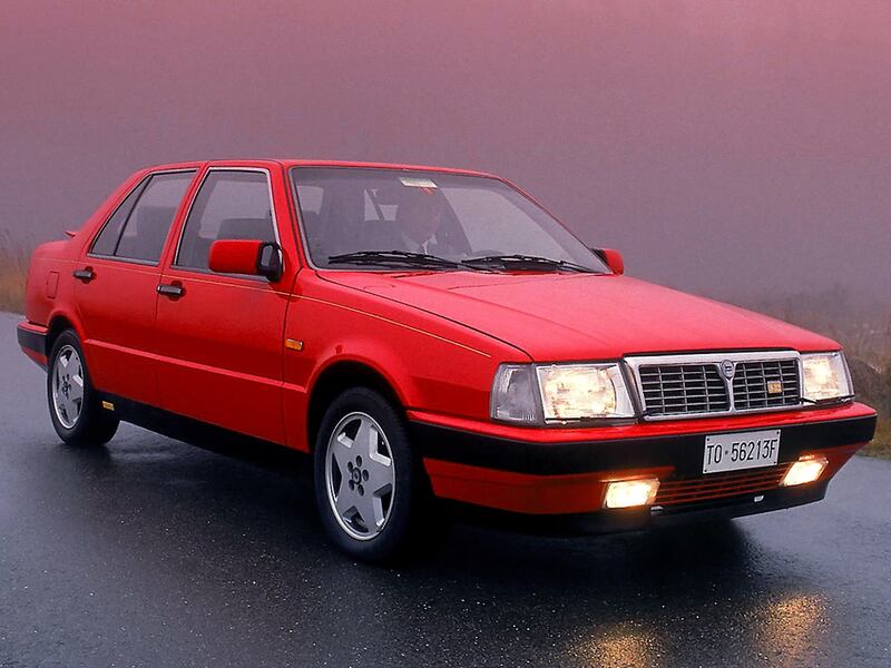 Lancia Thema, guarda la gallery 27