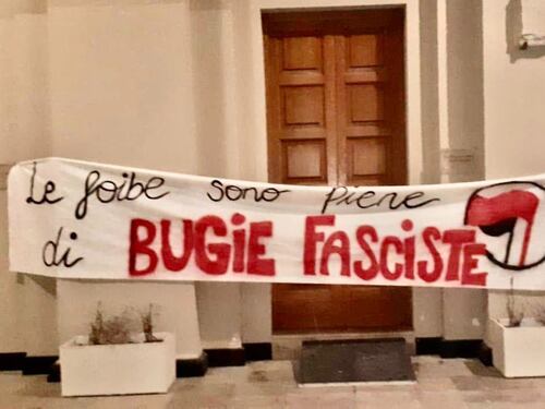 "Foibe bugie fasciste". L'odio di sinistra irrompe in Comune