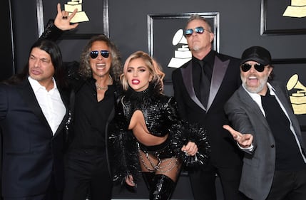 Grammy 2017, i look più sexy sul red carpet 47