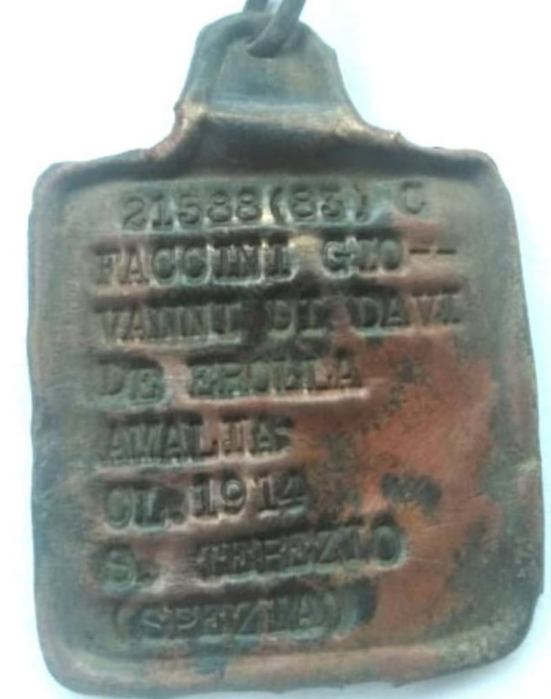 Le piastrine dei caduti in Russia 2