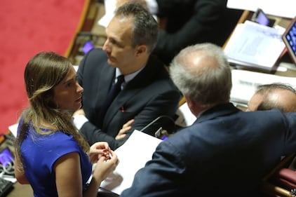 Il ministro Boschi in aula al Senato 9