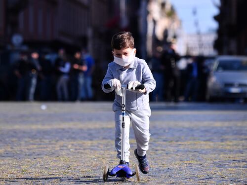 La paura va sconfitta. La lezione dei bambini che i catastrofisti non afferrano