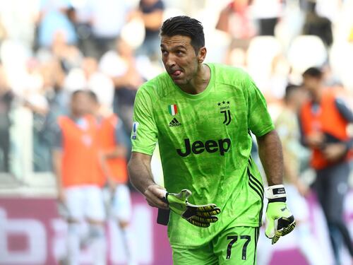 Juventus, Buffon batte il record di Maldini: "A 42 anni ho ancora fame"