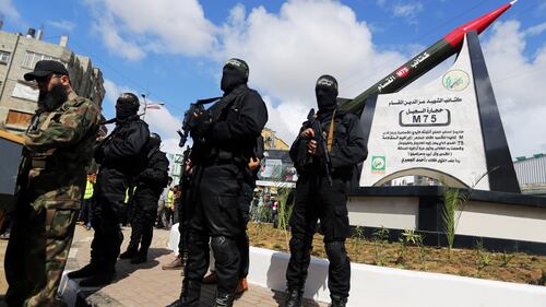Inaugurato a Gaza City il monumento al razzo "m75" 1
