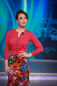 Chiara Francini, sexy padrona di casa a Domenica In 4