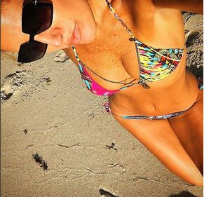 VIP in bikini per Pasqua 16