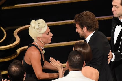  Oscar 2019, l'eleganza di Lady Gaga 12