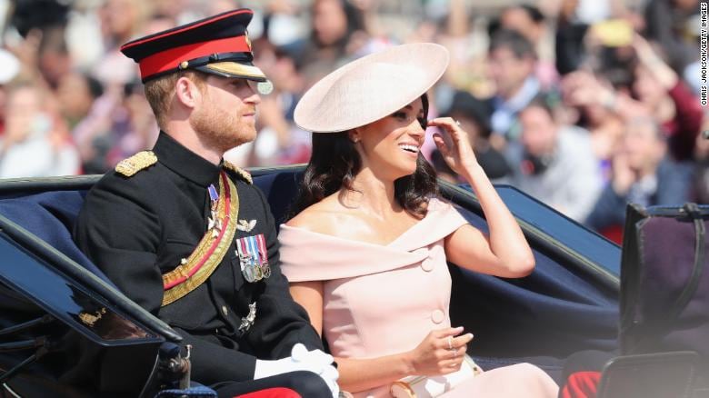 L’ira funesta di Meghan Markle contro la regina Elisabetta