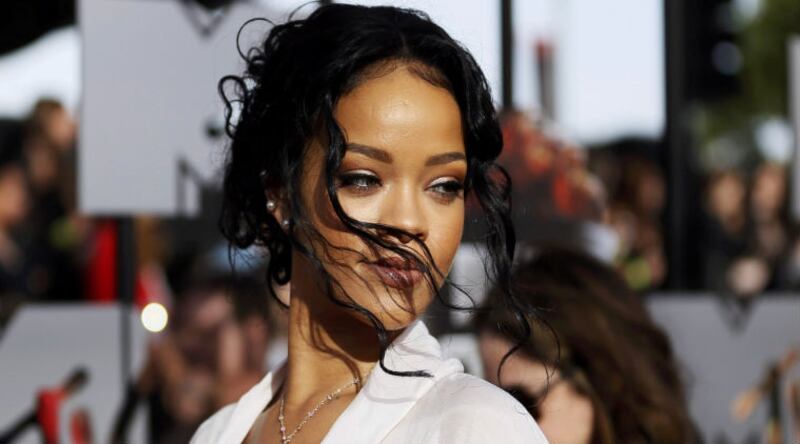 Rihanna sexy in copertina: "Sesso senza amore, mi sento vuota" 55