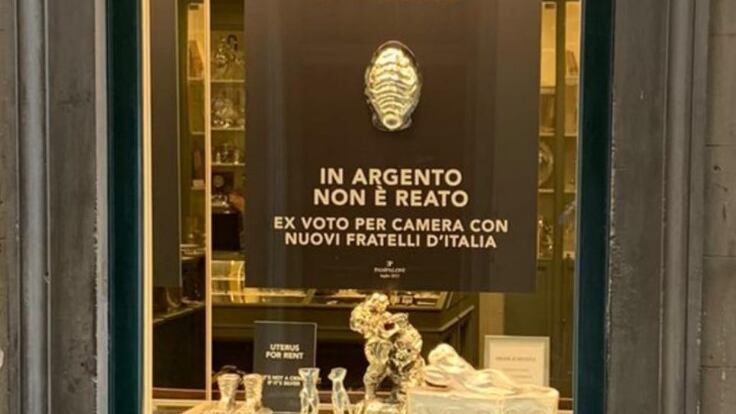 "Affittasi utero": manifesto-choc a Firenze. Fratelli d'Italia: "Vergogna"