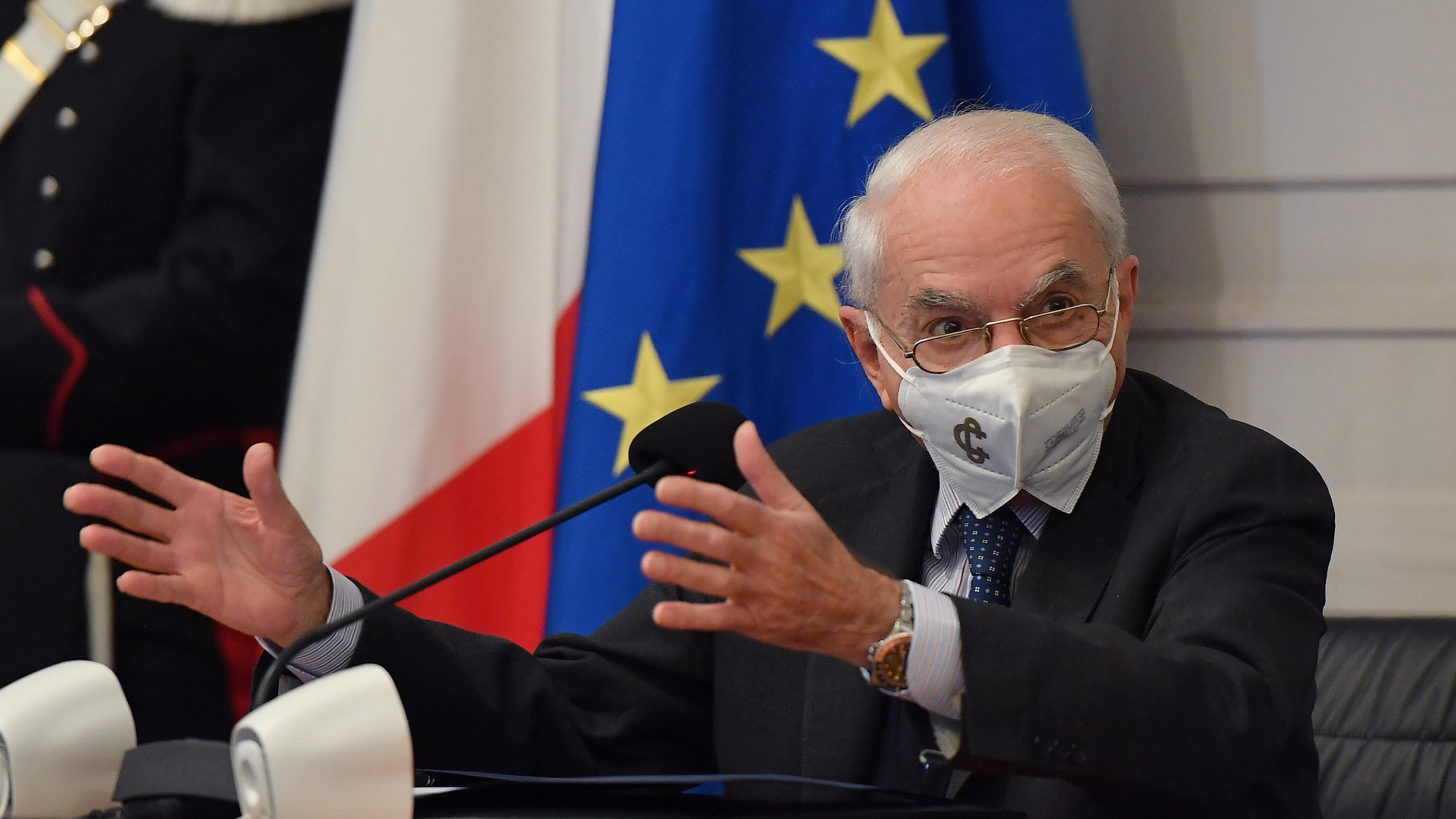 "Meloni rompa con Orbán". Adesso Amato difende la campagna della sinistra