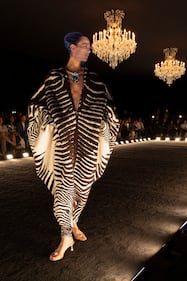 Daniel Roseberry riscrive la storia dell'alta moda per Schiaparelli 5