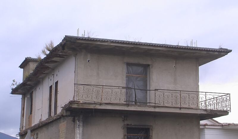Così si presenta Agrimonda con il telo contro le esalazioni 6