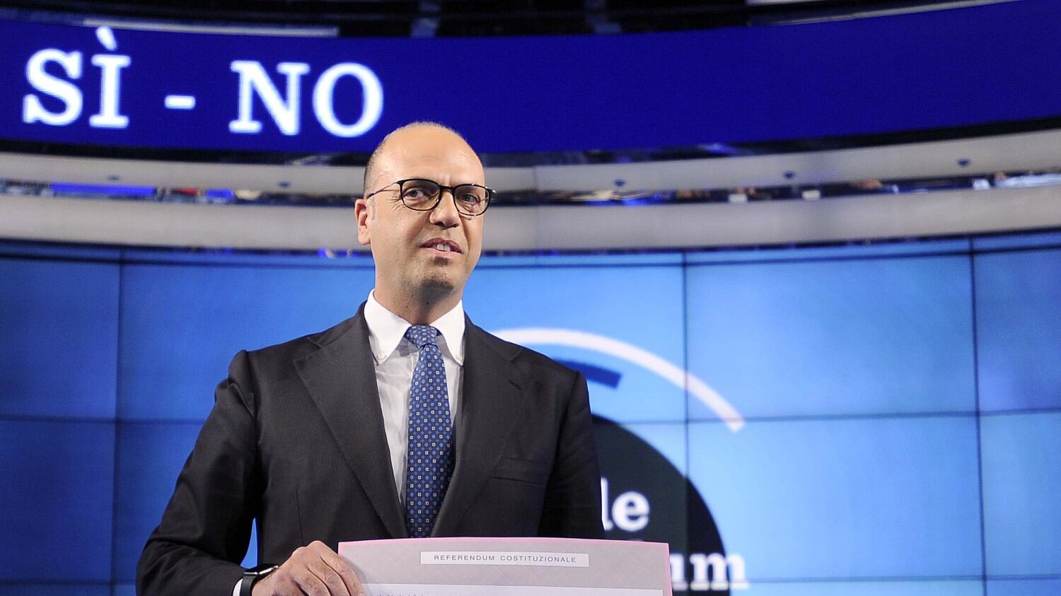 Alfano si arrende