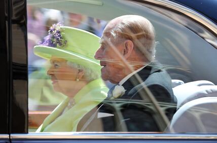 Royal Wedding: colori accesi per Elisabetta 6