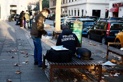 Studente accoltellato in Piazza Testaccio a Roma: gli inquirenti sulle tracce dei responsabili 10