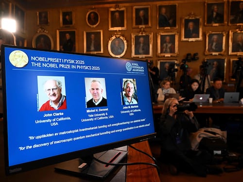 Il Nobel dei "quanti" col super computer per calcoli infiniti (che guarda all'IA)