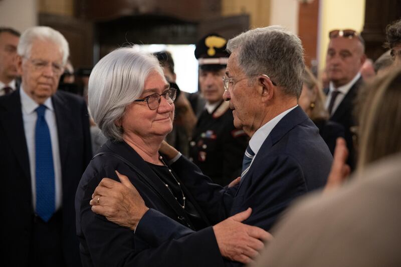 Bindi ai funerali di Flavia Prodi