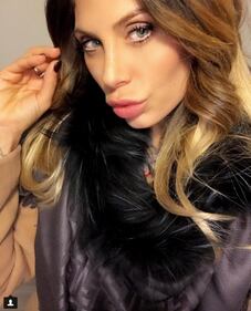 Paola Caruso in reggiseno su Instagram 7
