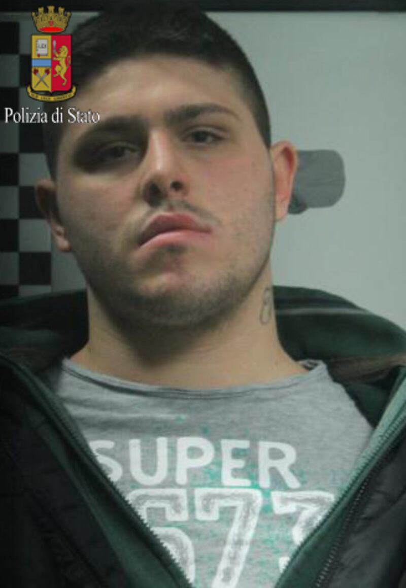 Milano, quattro in manette: hanno pestato a sangue uno studente 4