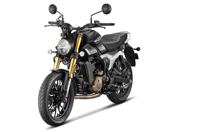 Hero Xpulse 200 4V e Hunk 440 9