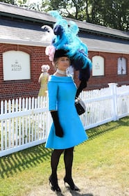 Royal Ascot, i copricapi più bizzarri sfoggiati dall'aristocrazia inglese 2