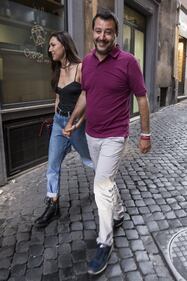 Matteo Salvini insieme alla fidanzata Francesca 2