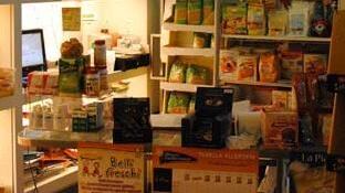 Tanti ottimi suggerimenti e non solo prodotti garantitiAlla Farmacia Centrale di Cantù