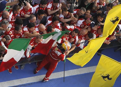 Alonso trionfa in Cina 10