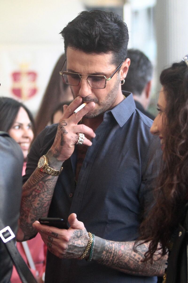 Fabrizio Corona a un party 7