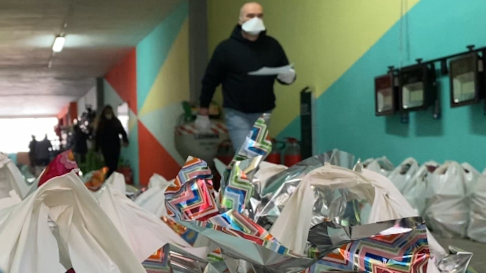 Gli italiani soli contro il virus: "Noi abbandonati dallo Stato"