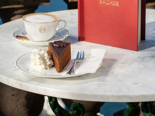 La Sacher trova casa a Sorrento