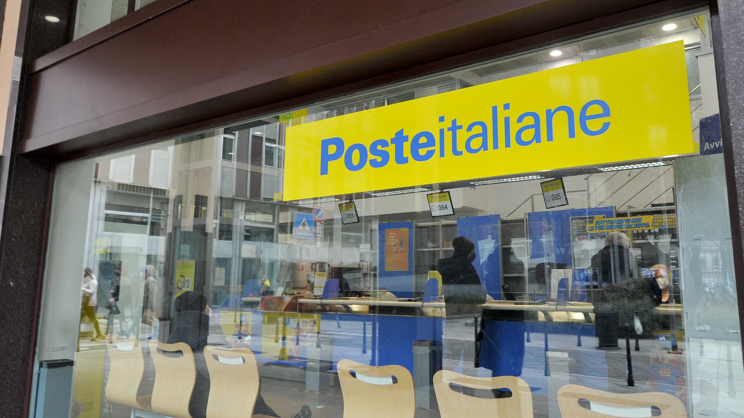 Il codice fiscale adesso si può ritirare anche in Posta