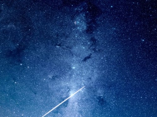 Tutti con il naso all’insù per vedere le stelle cadenti di agosto
