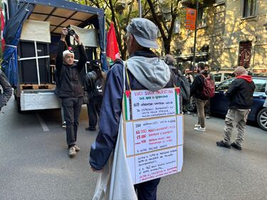 Milano, slogan e bandiere pro Palestina 2