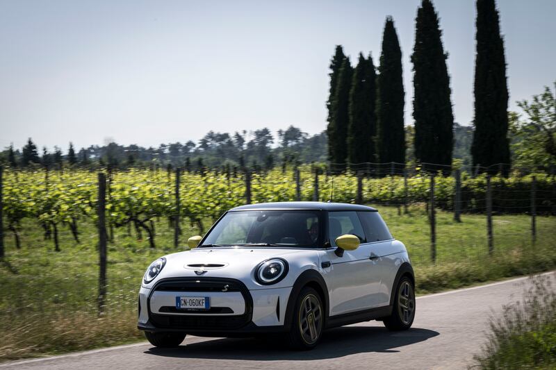 Mini Elettrifigata: le foto della nuova edizione speciale della piccola anglo-tedesca elettrica 8