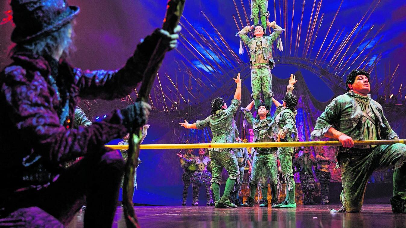 Dalle danze nel fuoco ai duelli tra i clown. Ma quanta "Alegría" con il Cirque du Soleil