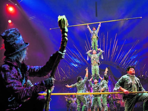 Dalle danze nel fuoco ai duelli tra i clown. Ma quanta "Alegría" con il Cirque du Soleil