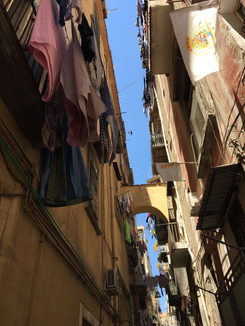 Napoli, il quartiere della Forcella 20