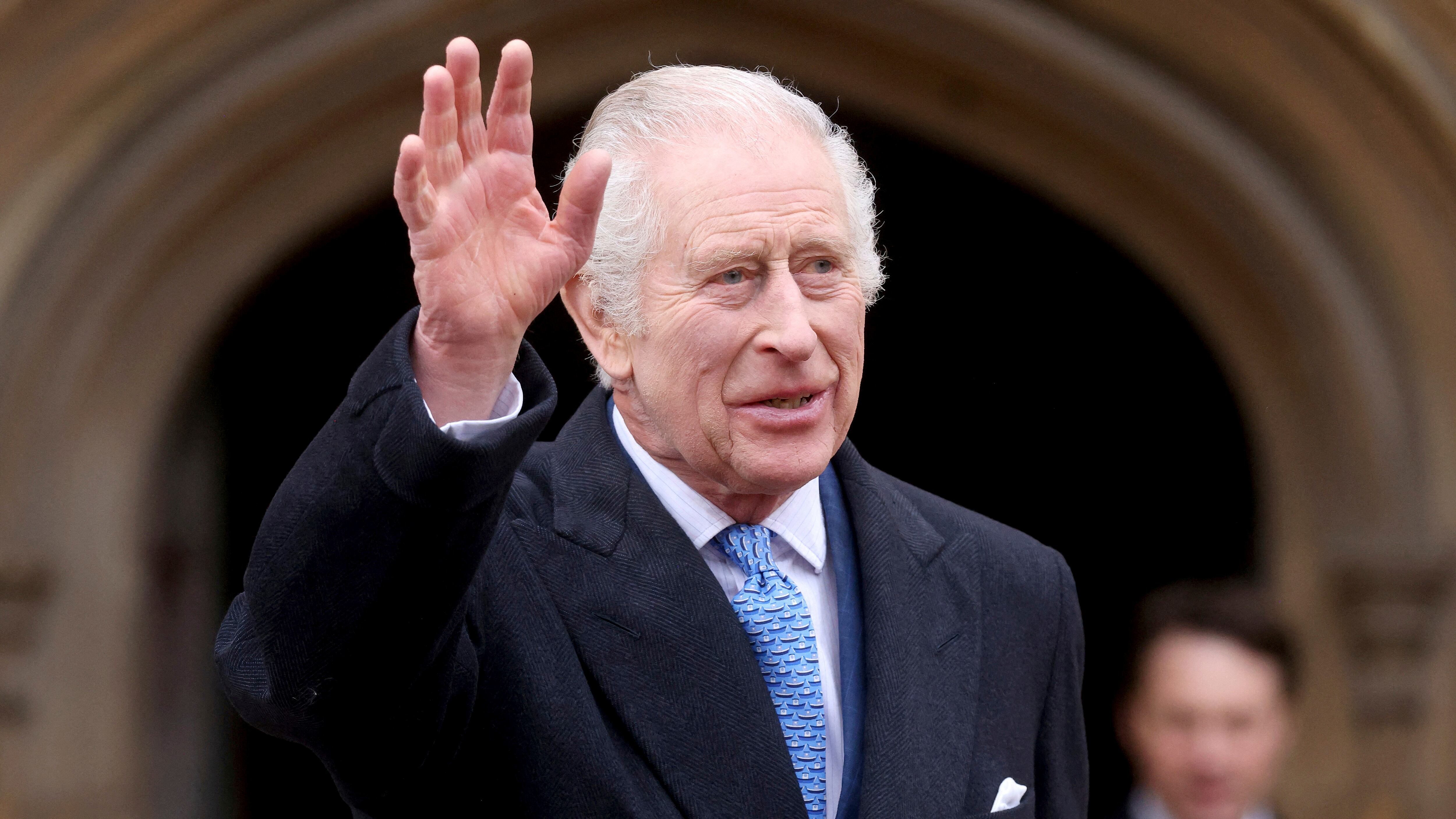 Re Carlo, "schiaffo" a Harry e Meghan: ecco dove non li ha invitati