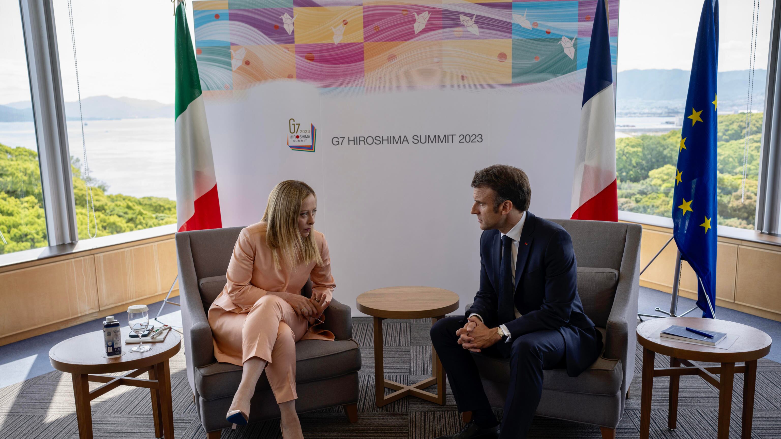 Faccia a faccia Meloni-Macron: ecco il vertice del disgelo