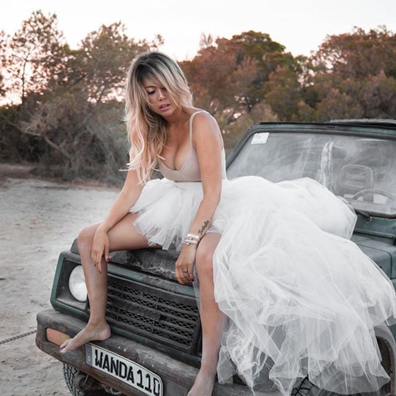 Wanda Nara sempre più hot: gli scatti della moglie di Icardi 6