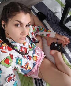 Valentina Nappi, lato b sui social 9
