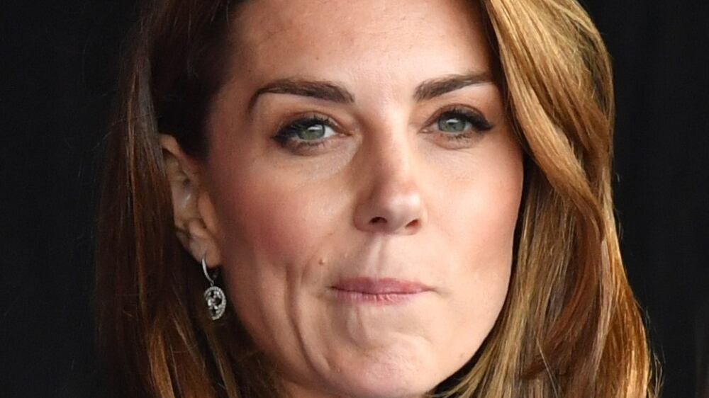 Kate leale con lo staff: la stampa la confronta a Meghan