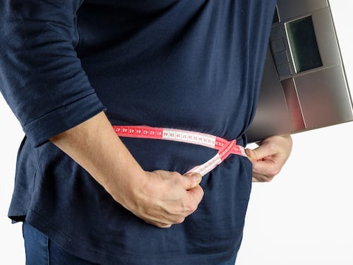 Pancia tonica a 50 e 60 anni, l'alimentazione da seguire e gli esercizi da fare
