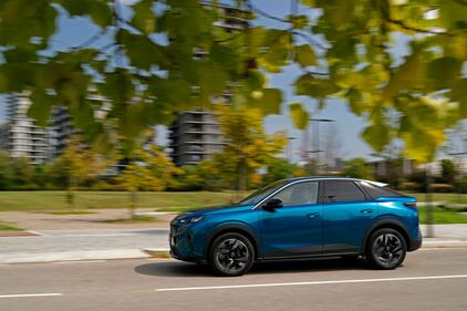 Nuova Peugeot 3008, guarda tutte le foto 4