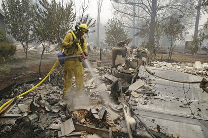 California divorata dalle fiamme. 400 case distrutte 6