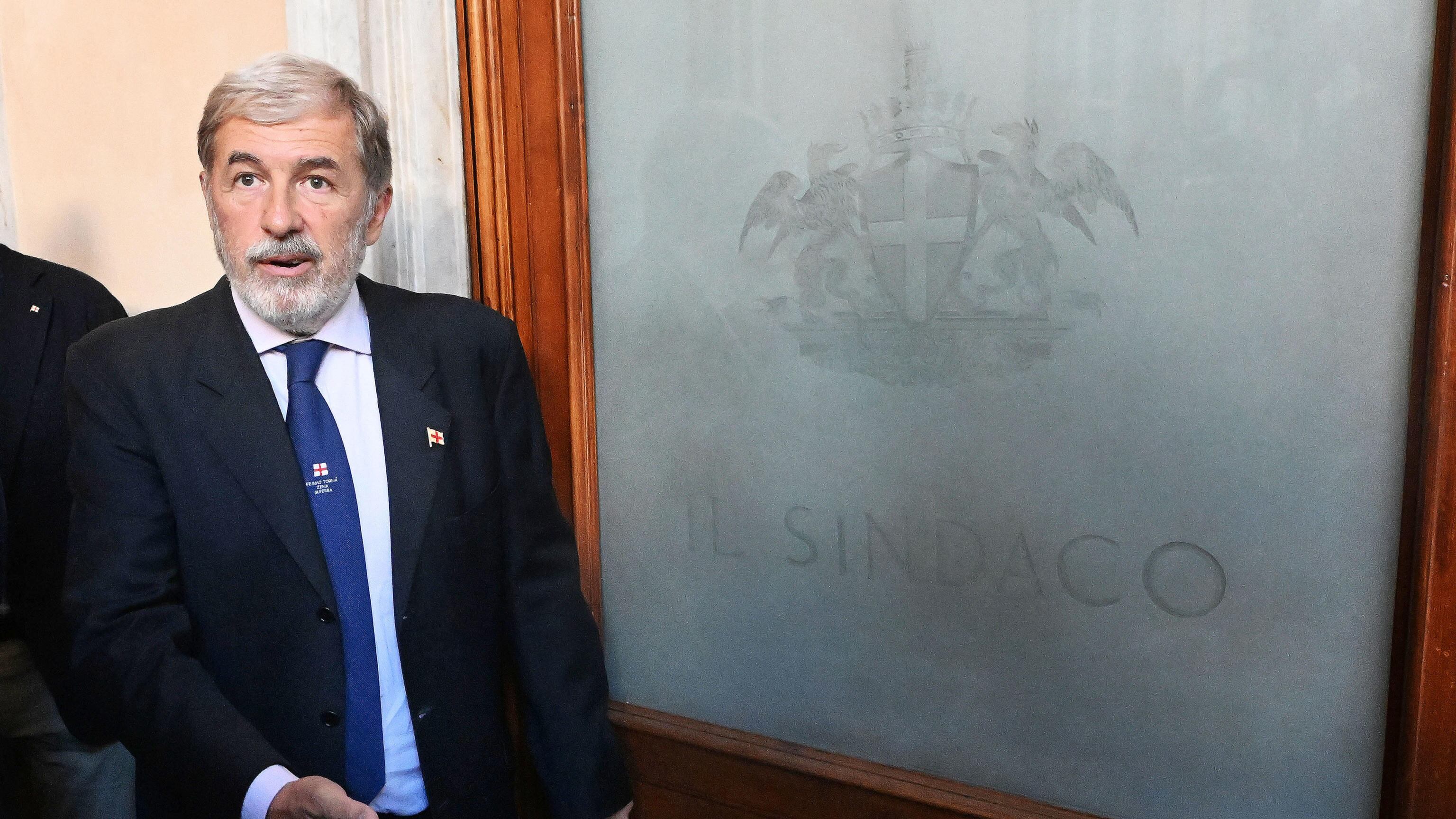 Deliri da 25 Aprile, contestato anche Bucci