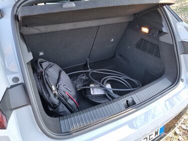Renault Megane E-TECH: guarda le foto 11
